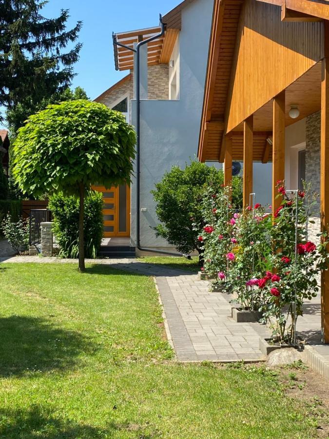 דירות Hajdúszoboszló Magyar Apartman Iii. מראה חיצוני תמונה