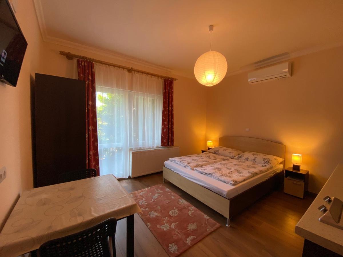 דירות Hajdúszoboszló Magyar Apartman Iii. מראה חיצוני תמונה